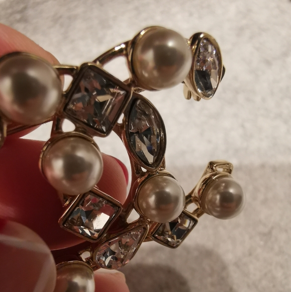 💯 Chanel pearl / rhinestones brooch - Picture 10 of 11